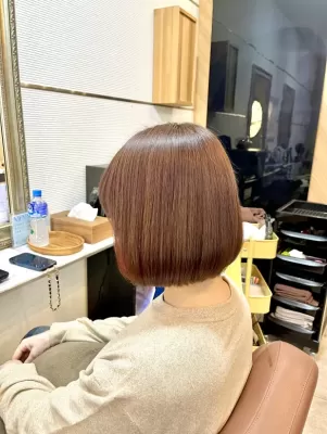 酸性ストレートで大人ボブスタイルに